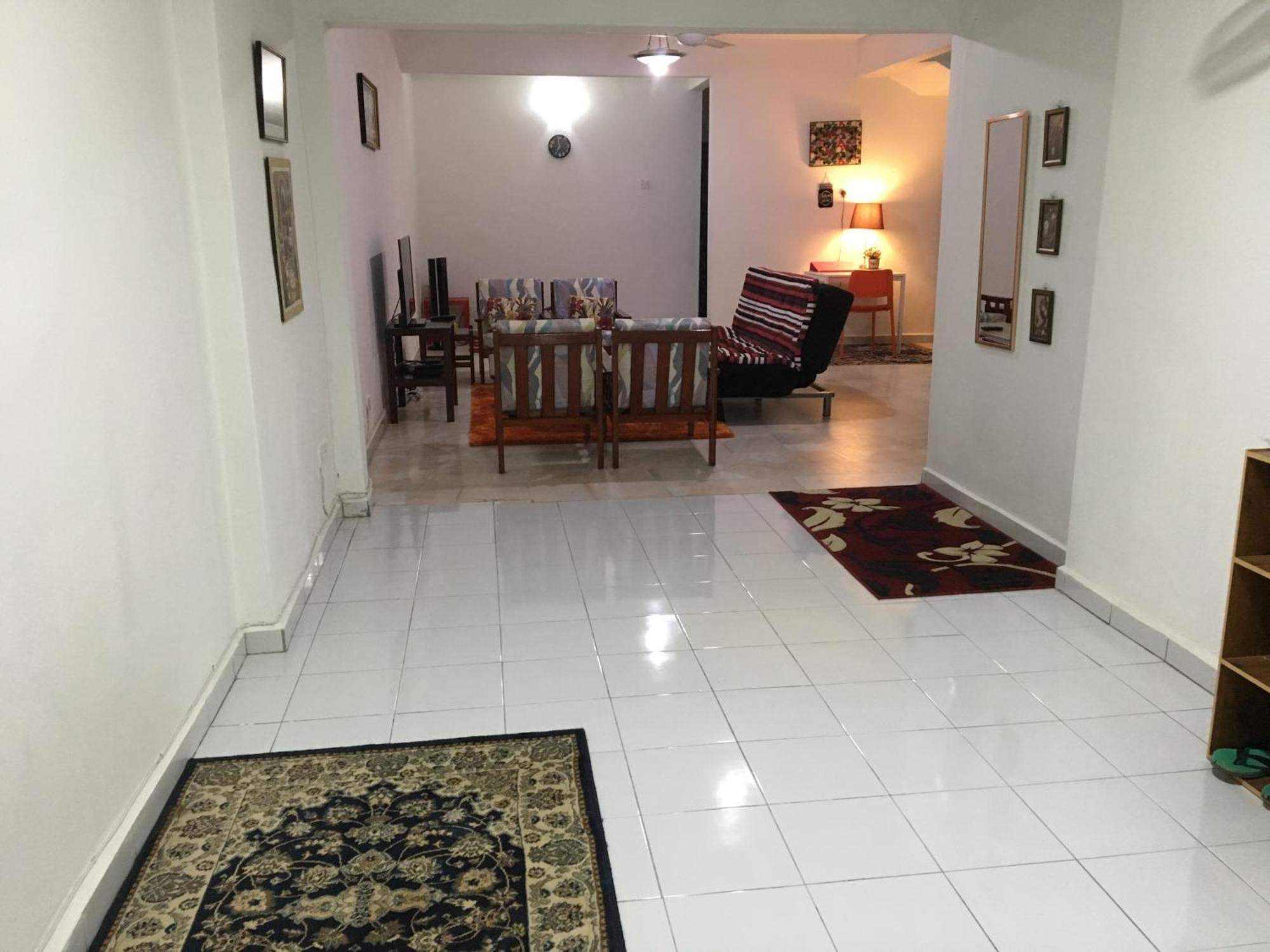 Rb Double Storey Bandar Tasik Selatan Homestay Kuala Lumpur Exterior foto
